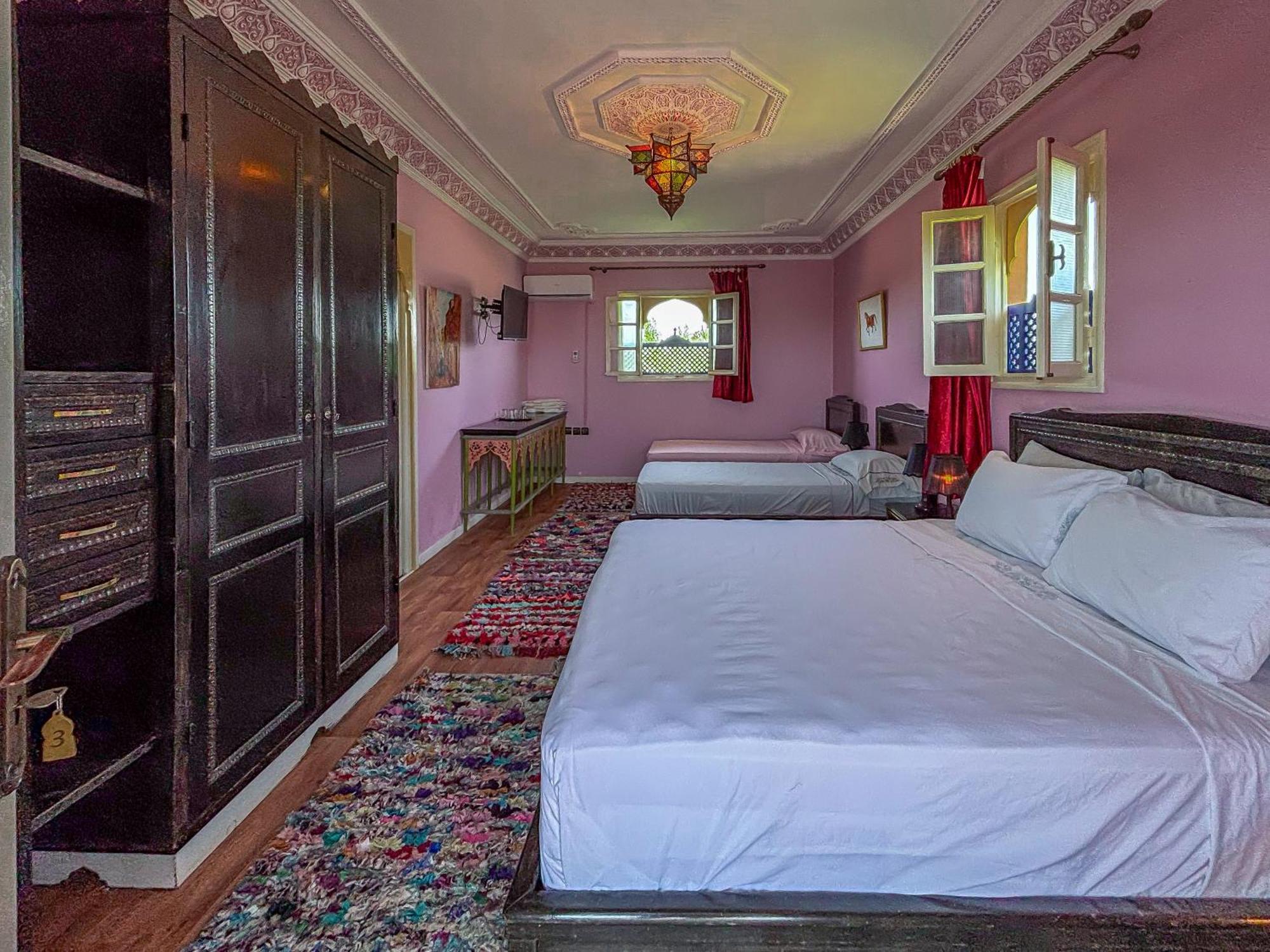 Bed and Breakfast Le Bleu House Sidi Abdallah Ghiat Екстер'єр фото