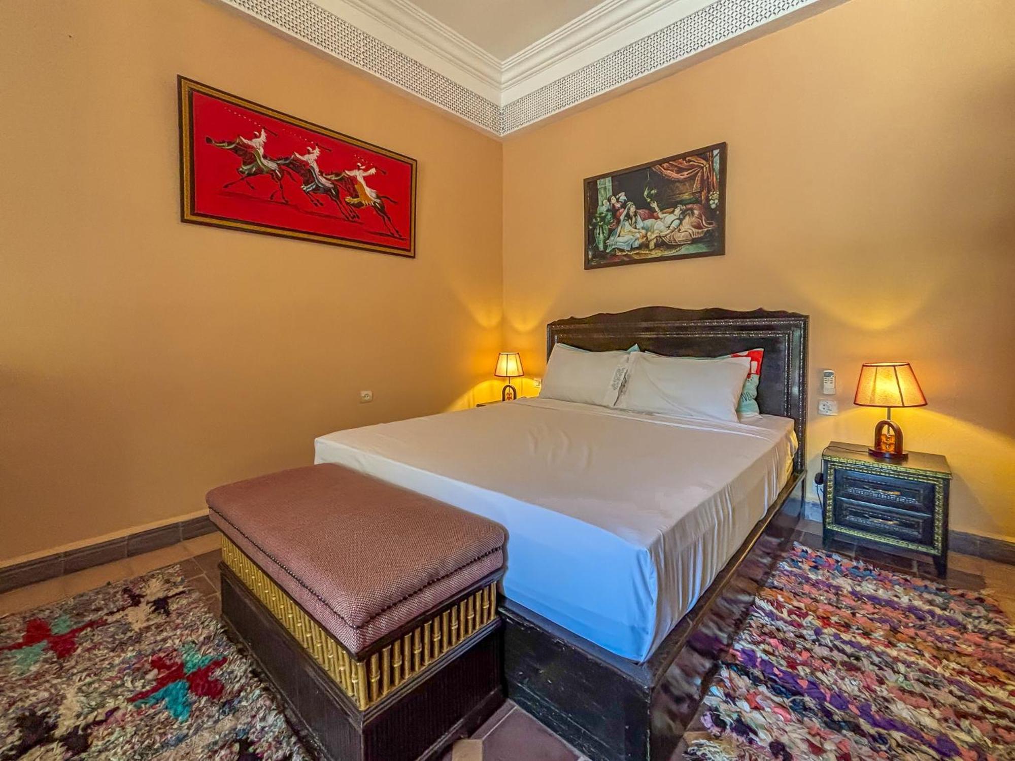 Bed and Breakfast Le Bleu House Sidi Abdallah Ghiat Екстер'єр фото