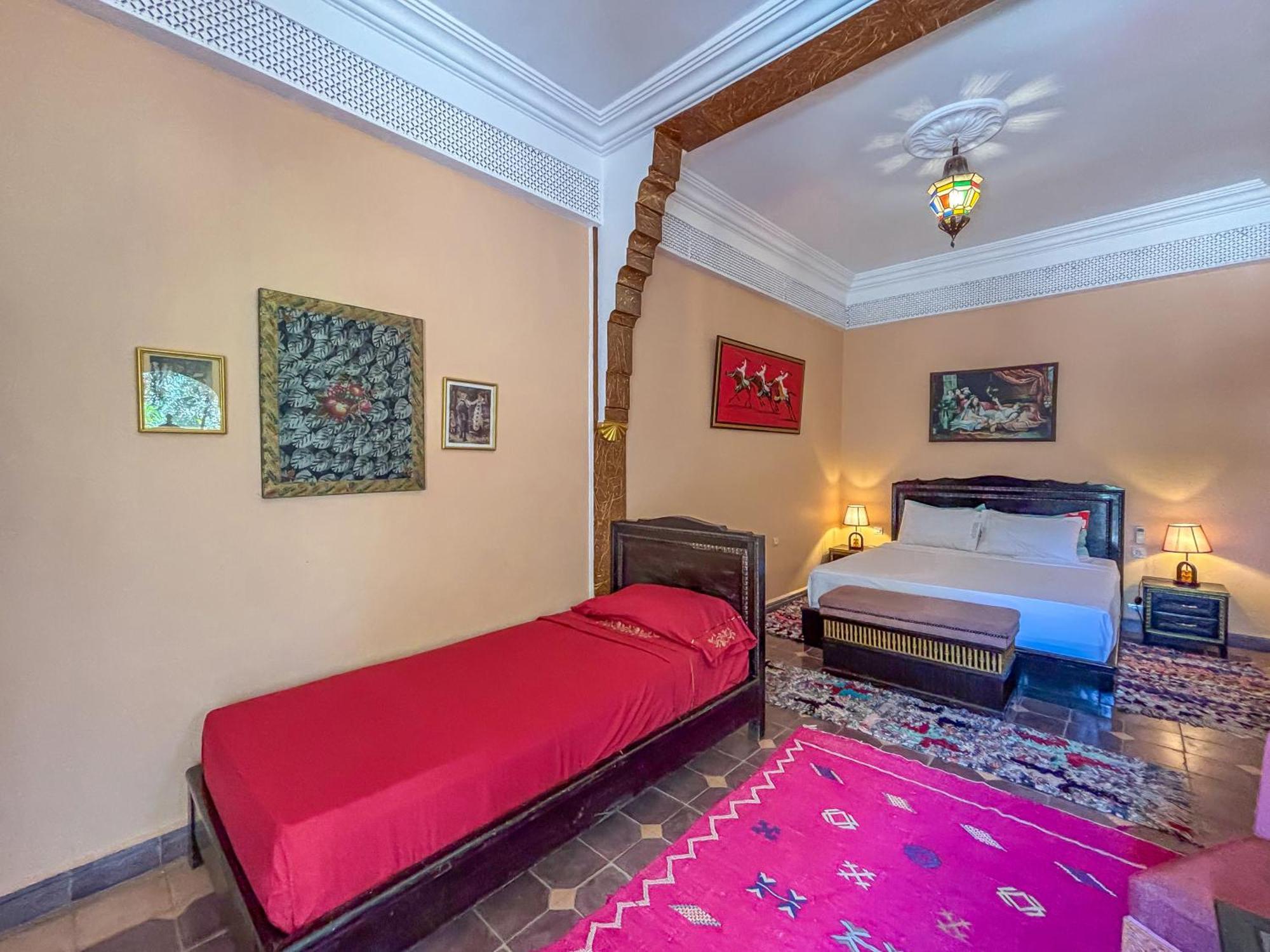 Bed and Breakfast Le Bleu House Sidi Abdallah Ghiat Екстер'єр фото