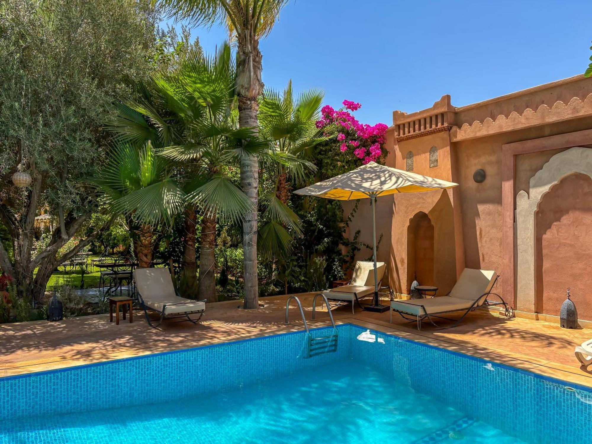 Bed and Breakfast Le Bleu House Sidi Abdallah Ghiat Екстер'єр фото
