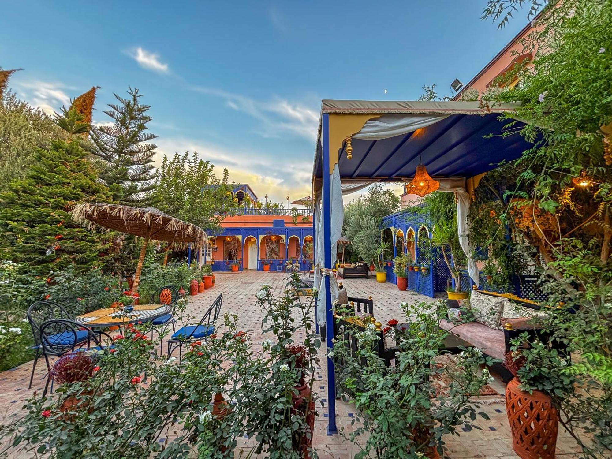 Bed and Breakfast Le Bleu House Sidi Abdallah Ghiat Екстер'єр фото