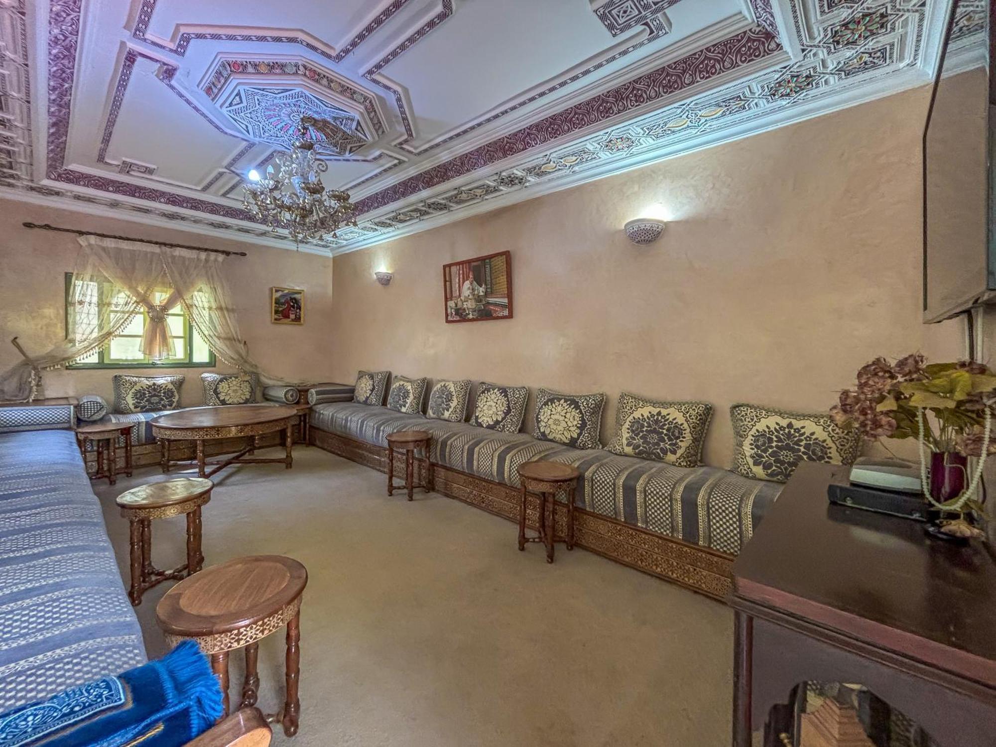 Bed and Breakfast Le Bleu House Sidi Abdallah Ghiat Екстер'єр фото