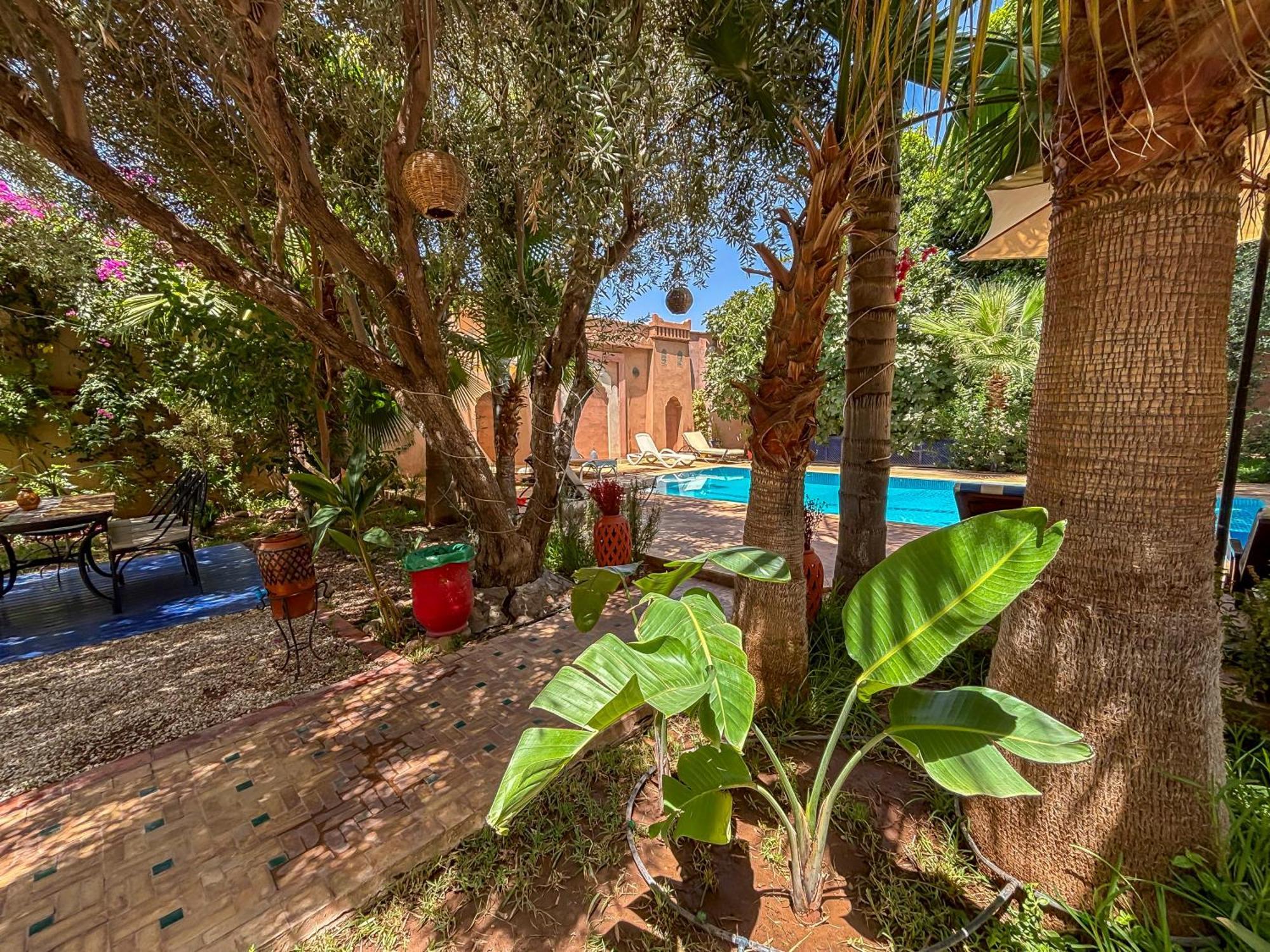 Bed and Breakfast Le Bleu House Sidi Abdallah Ghiat Екстер'єр фото